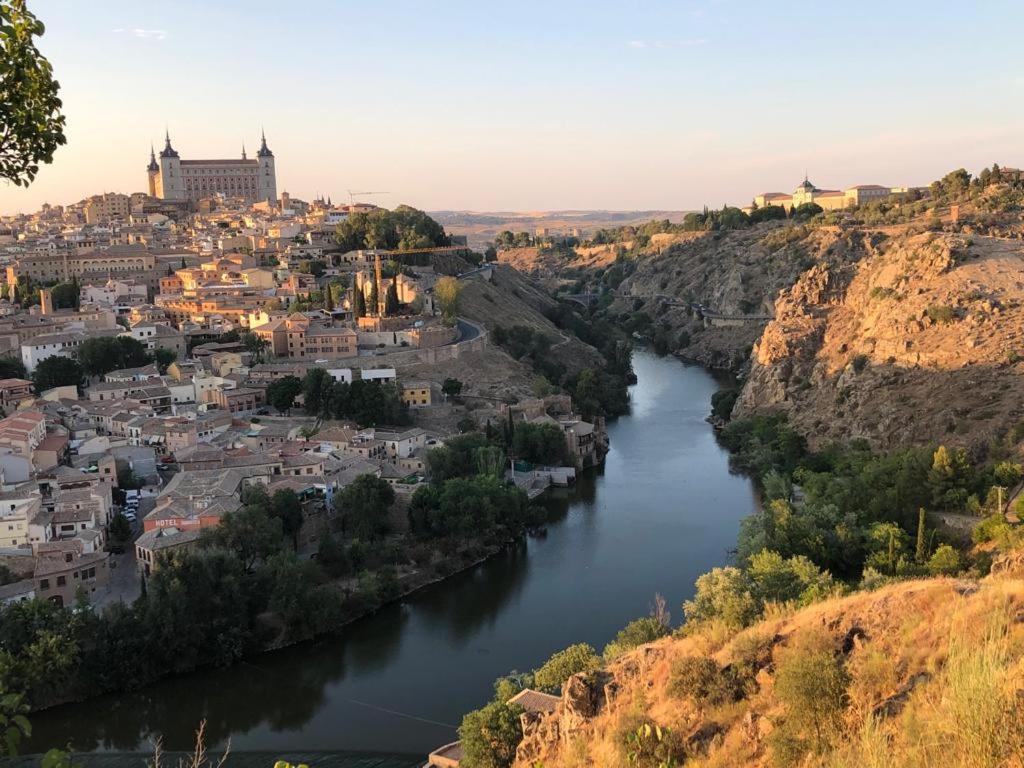 Toledo Ciudad De Las Tres Culturas , Un Lugar Para Disfrutar Todas Las Familias Con Sus Hijos " Desayuno Incluido" Villamiel de Toledo المظهر الخارجي الصورة